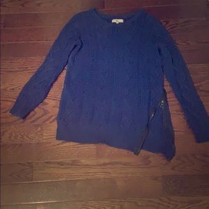 Sweater dress, oversized sweater